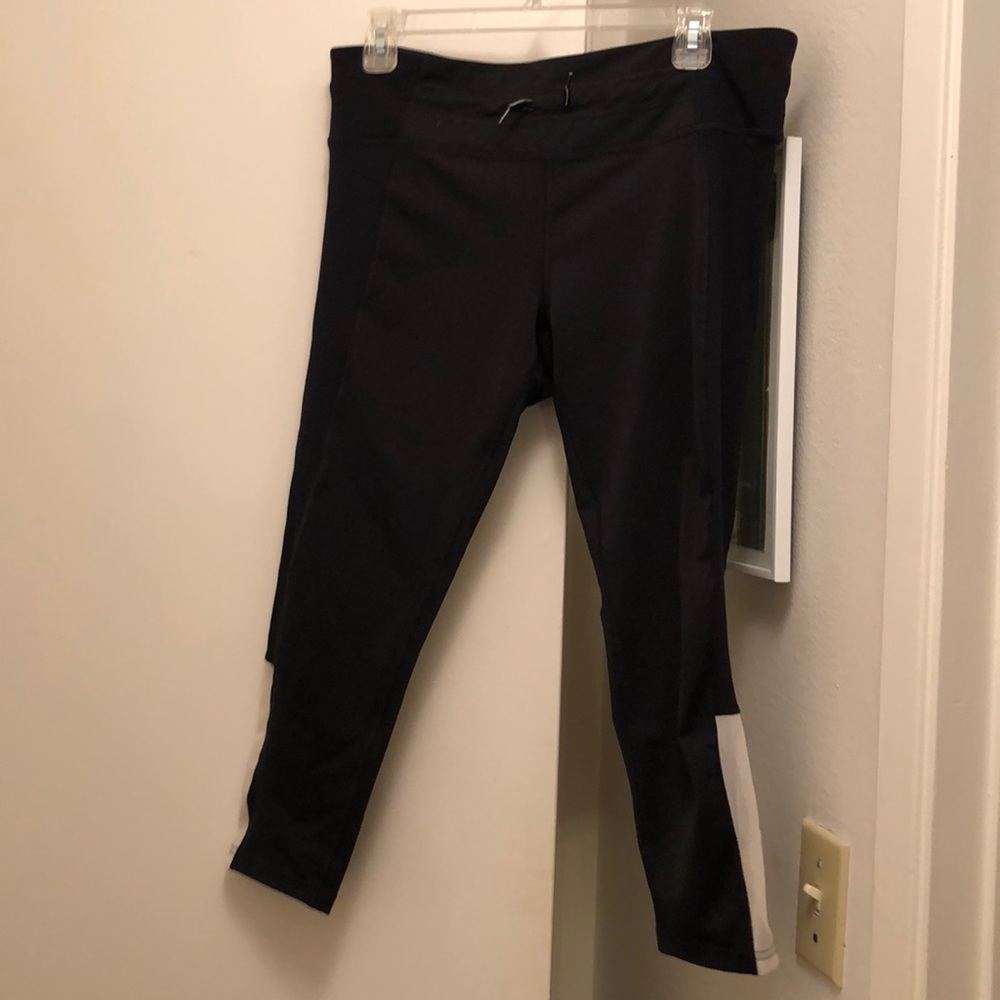 Lucy mid calf workout pants